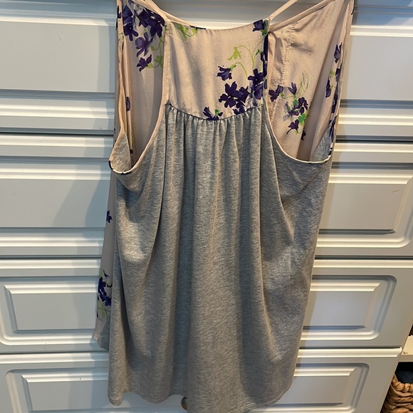 Gorgeous silk blush and purple floral cami from REBECCA TAYLOR - Picture 4 of 7
